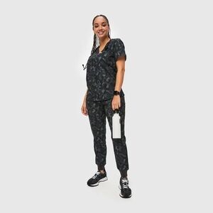 Figs Women’s Small Catarina Top & Joggers set - Camo Bonsai
